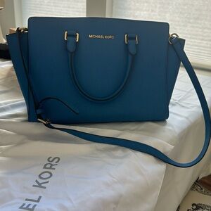 Michael Kors Blue Tote bag with strap